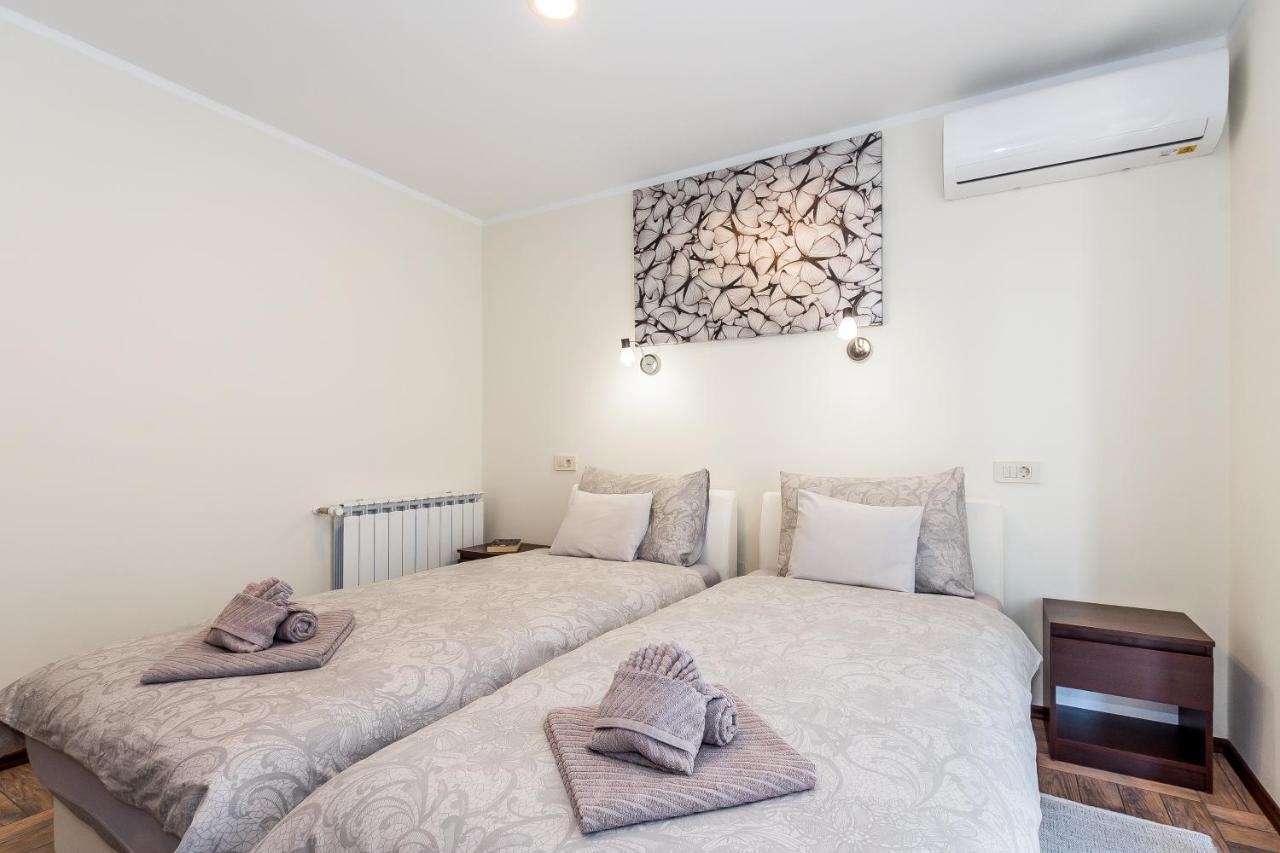 Slatki Snovi II Hotel Knin Eksteriør billede